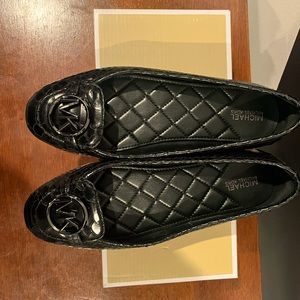 Micheal kors shoes women (size 7.5)
